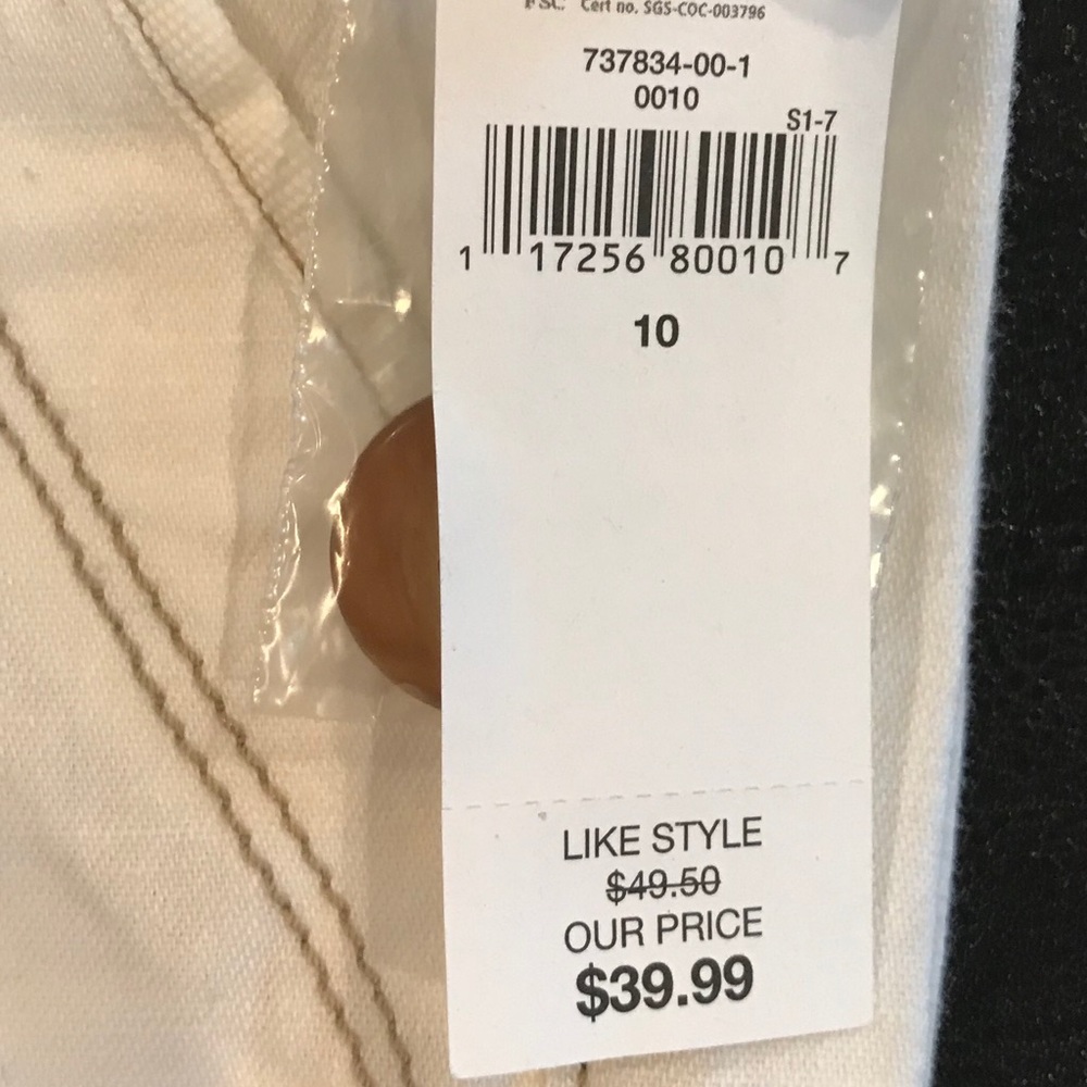 NEW with tags! Gap pants! - Picture 3 of 3